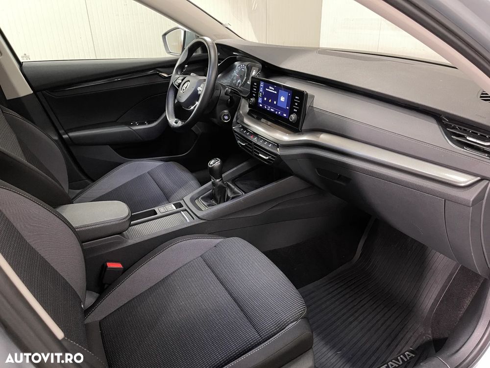 Skoda Octavia 2.0 TDI Ambition - 10