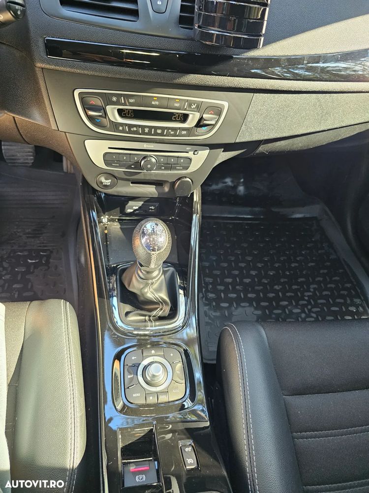 Renault Megane ENERGY dCi 130 Start & Stop Bose Edition - 16