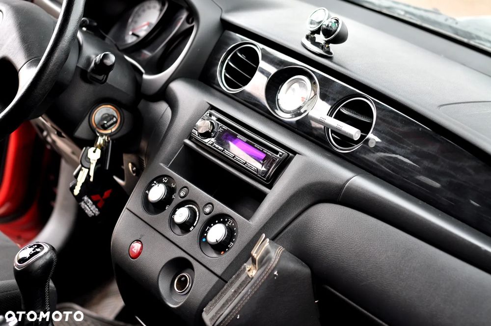 Mitsubishi Outlander 2.0 Comfort - 15