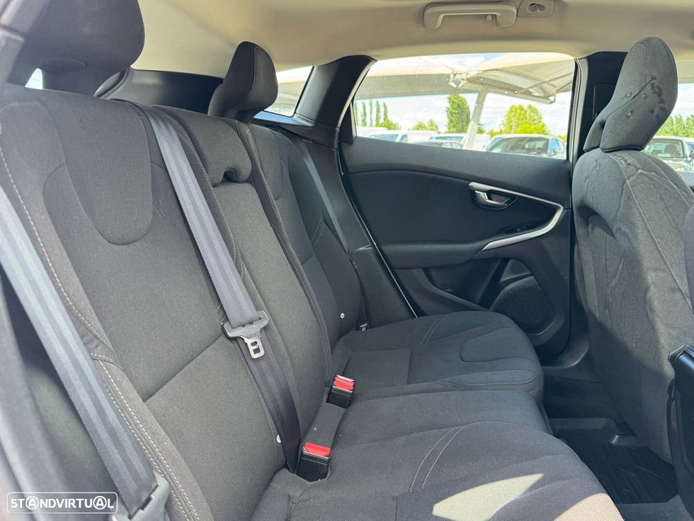 Volvo V40 1.6 D2 Kinetic - 17