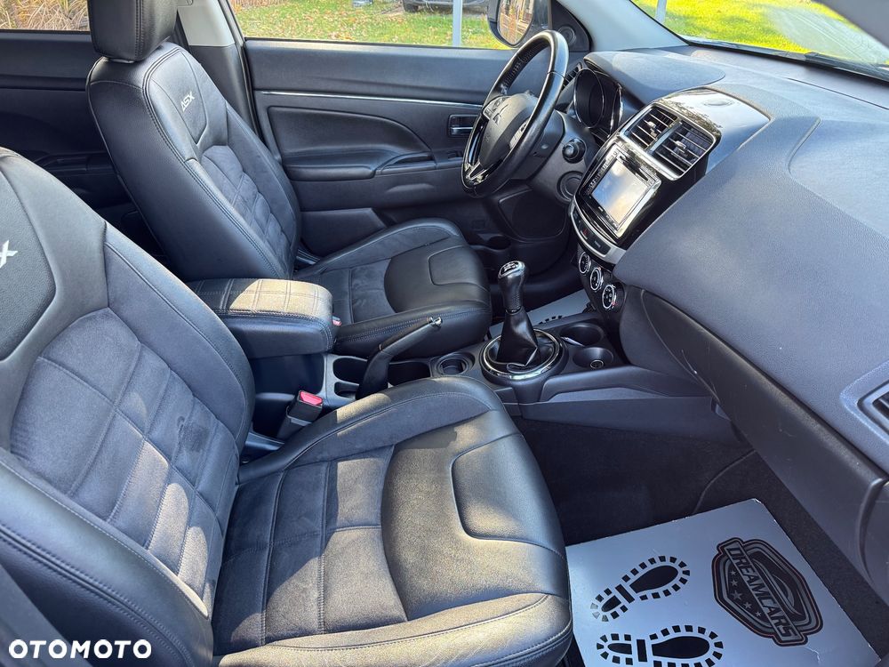Mitsubishi ASX - 16