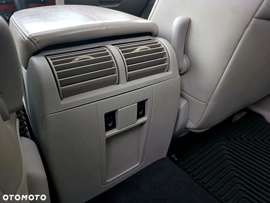 Jeep Commander 3.0 CRD DPF Automatik Overland - 29