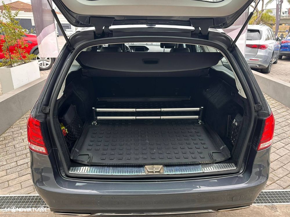 Mercedes-Benz E 220 BlueTEC Avantgarde Auto. - 13