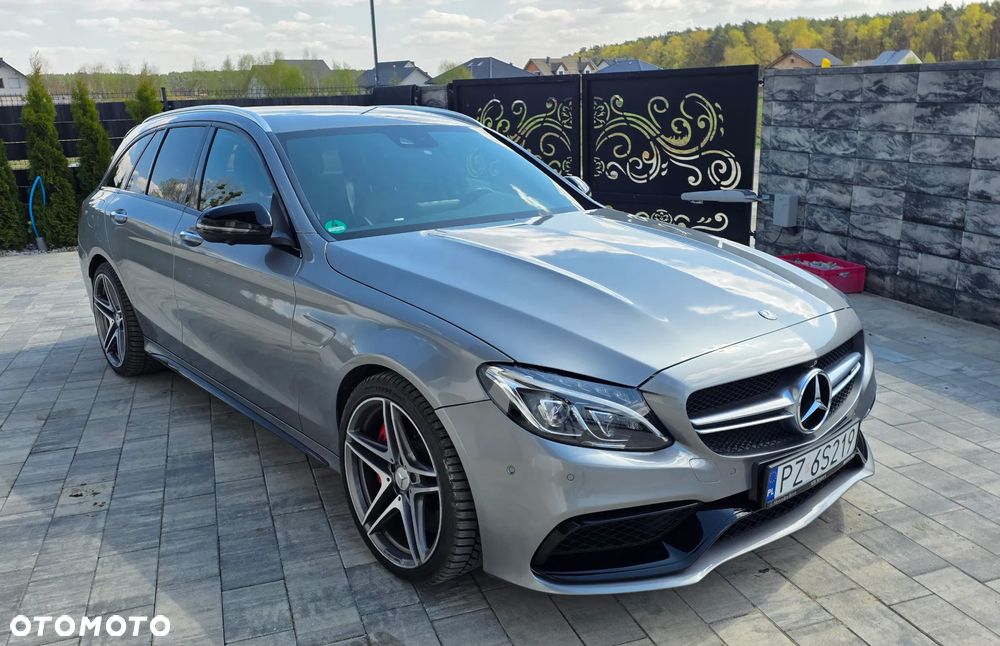 Mercedes-Benz Klasa C AMG 63 S - 2