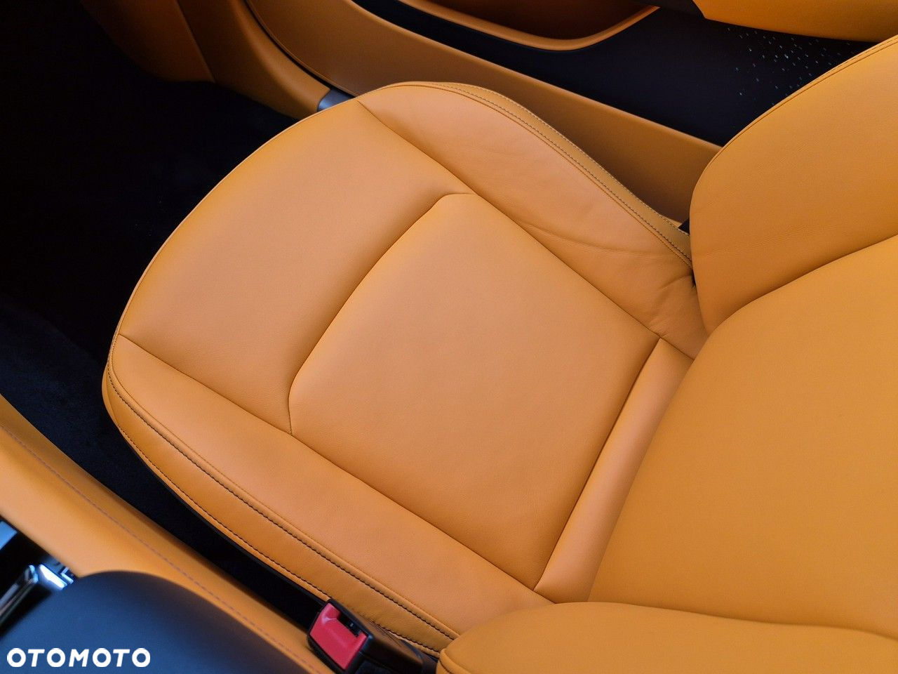 Rolls-Royce Spectre - 25