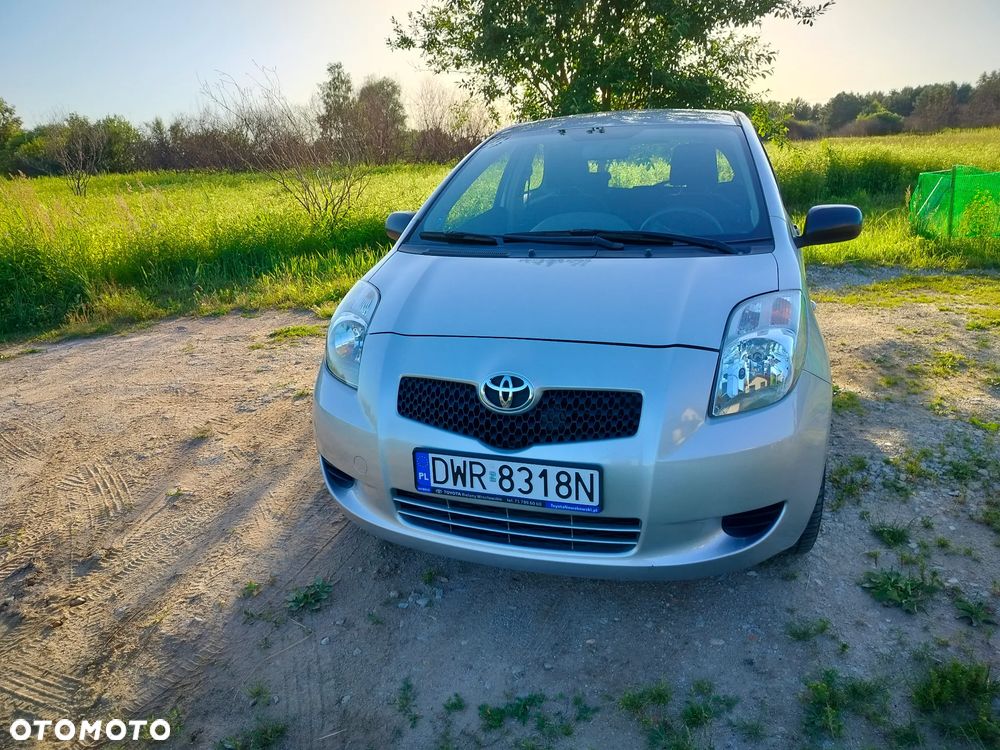Toyota Yaris 1.0 VVT-i - 2
