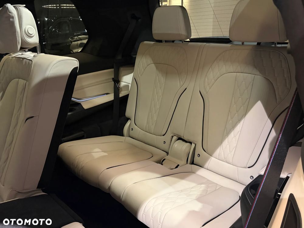 BMW X7 xDrive40d mHEV M Sport sport - 23