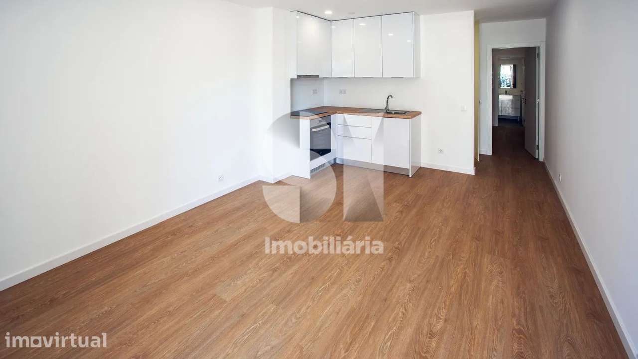 Armazém + T1 - Grande imagem: 2/13