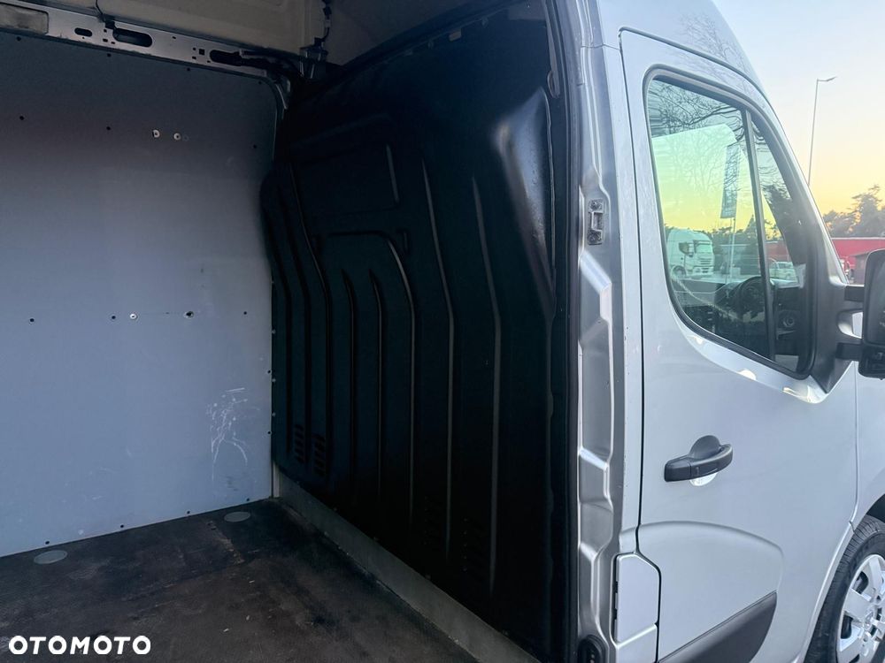 Renault Master - 17