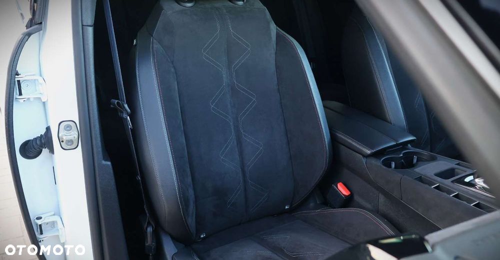 DS Automobiles DS 7 Crossback 2.0 BlueHDi Performance Line + - 19