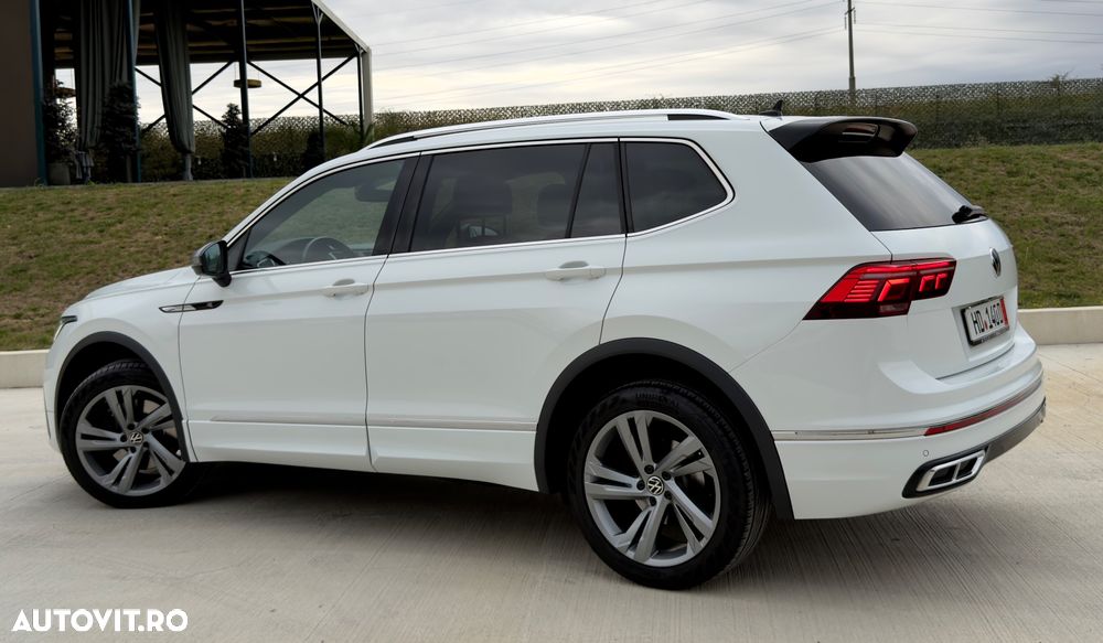 Volkswagen Tiguan 2.0 TDI SCR 4MOTION DSG R-Line - 23