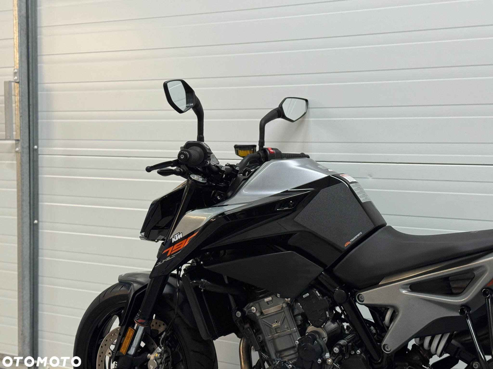 KTM Duke - 16