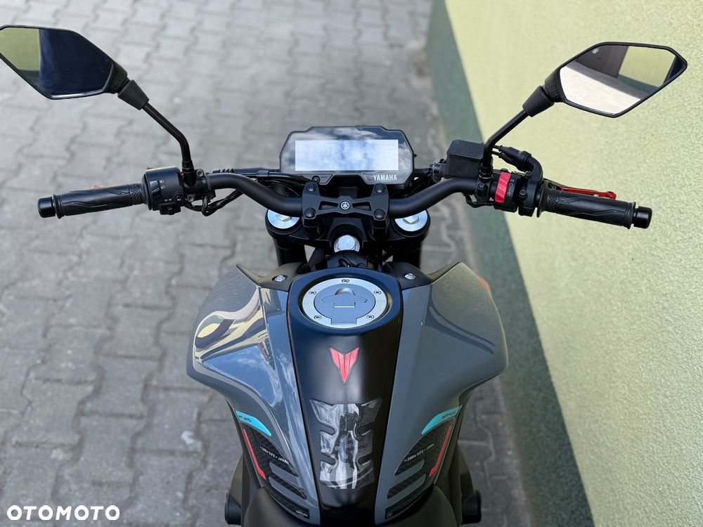 Yamaha MT - 37