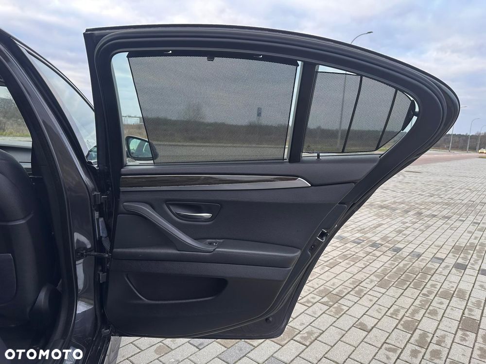 BMW Seria 5 535i xDrive Sport-Aut Modern Line - 17