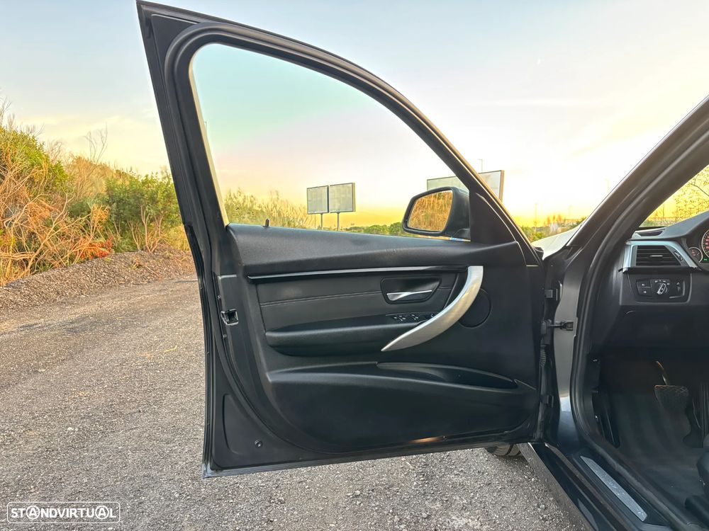 BMW 318 d Touring Line Sport Shadow Auto - 12