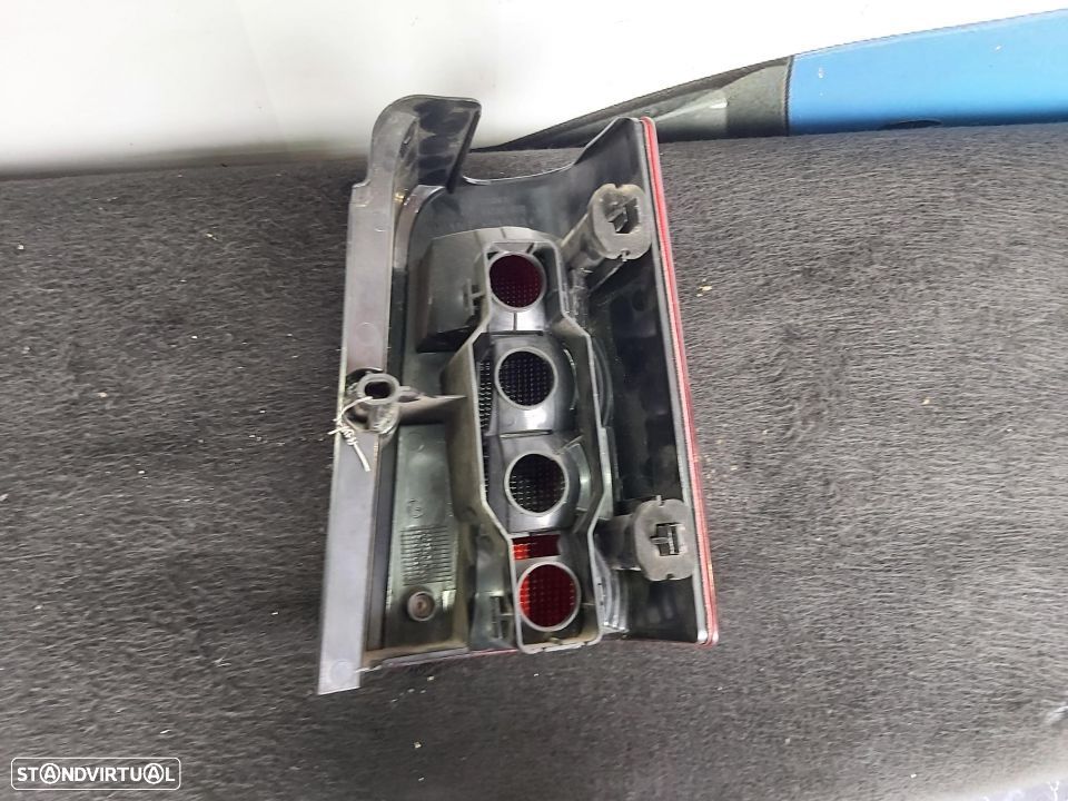 Farolim Esquerdo Peugeot Partner Citroen Berlingo - 2