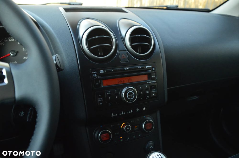 Nissan Qashqai 2.0 tekna - 24