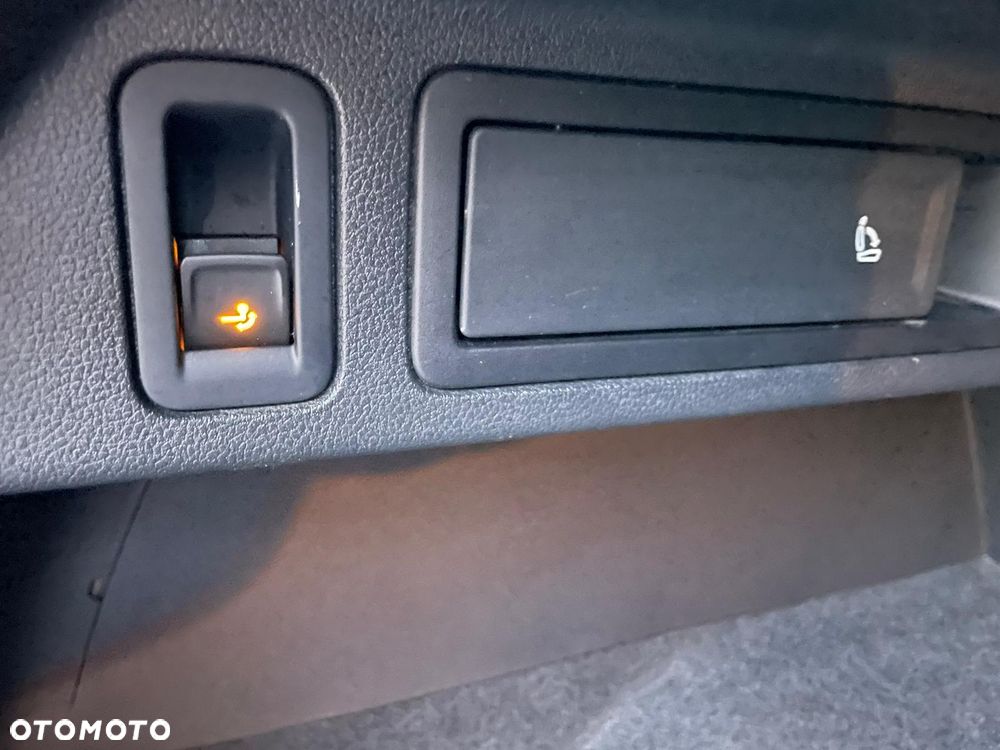 Volkswagen Tiguan 2.0 TDI SCR 4MotION DSG R-Line - 21