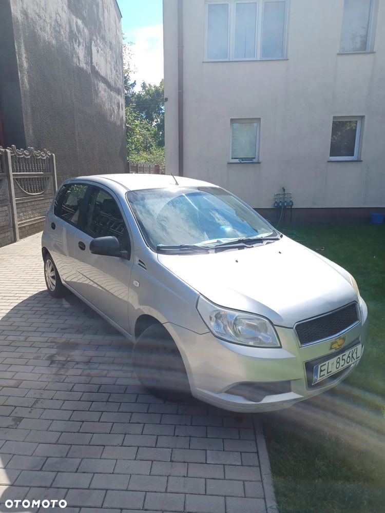 Chevrolet Aveo 1.2 16V Base - 4