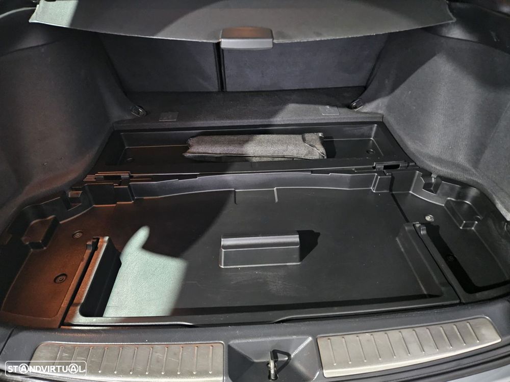 Toyota Avensis - 18