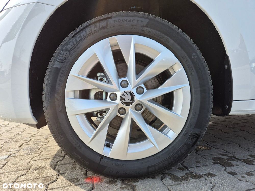 Skoda Octavia 1.5 TSI Selection - 9