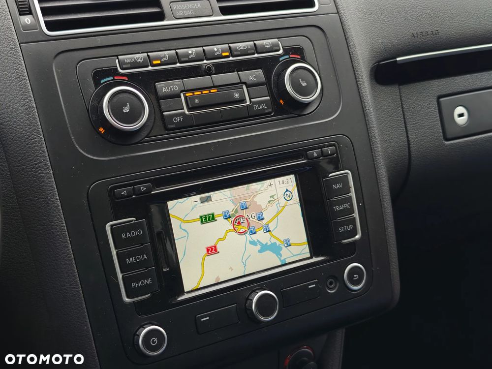 Volkswagen Touran 1.6 TDI DPF Highline - 8