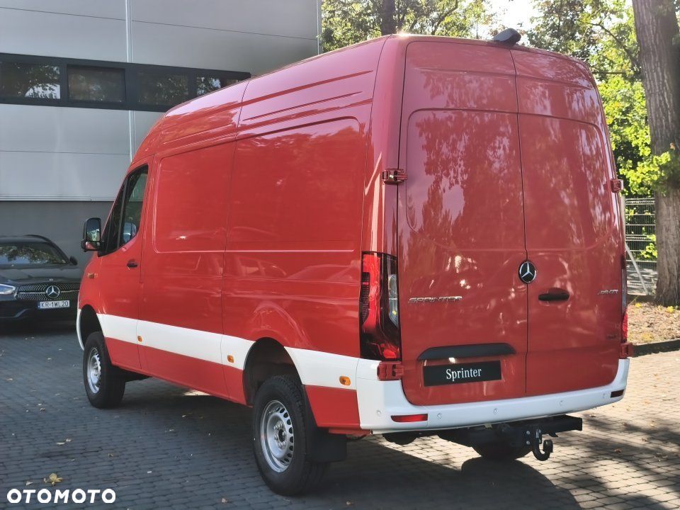 Mercedes-Benz Sprinter - 4