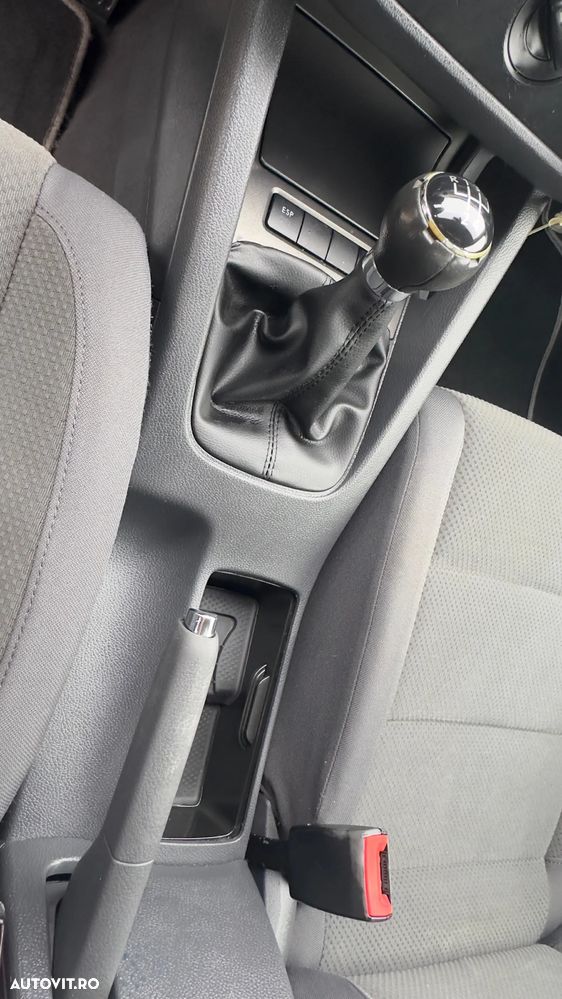 Volkswagen Golf - 19