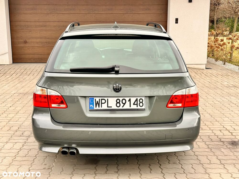 BMW Seria 5 523i - 10
