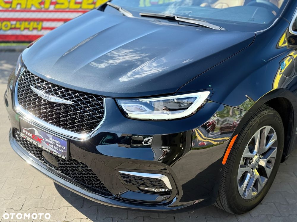 Chrysler Pacifica - 6