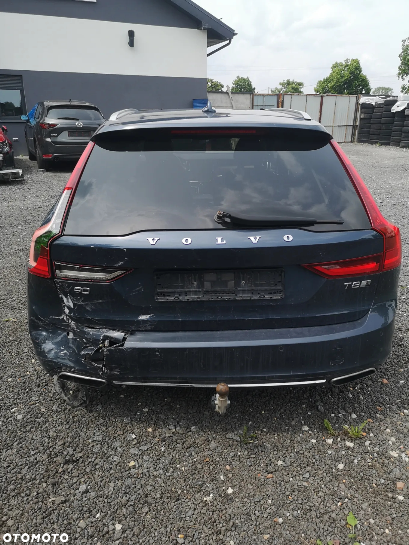 Volvo V90 T8 AWD Plug-In Hybrid Inscription - 4