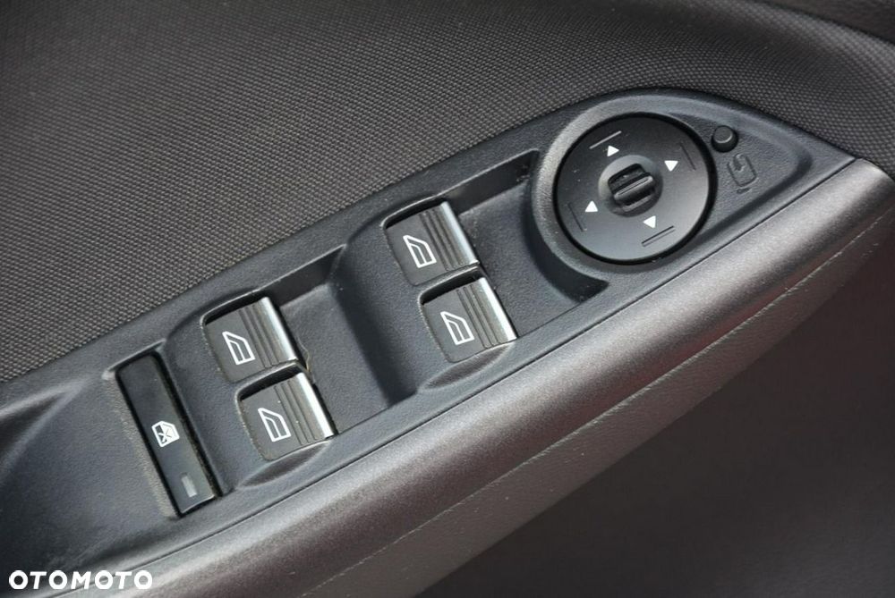 Ford Focus 1.5 EcoBoost STart-Stopp-System ST-LINE - 28