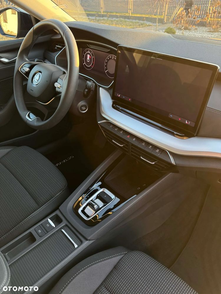 Skoda Octavia 1.5 TSI e-TEC DSG Style - 10