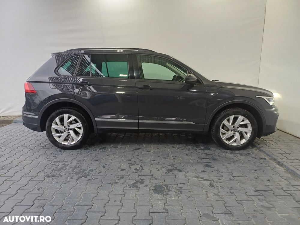 Volkswagen Tiguan 2.0 TDI SCR DSG 4Motion Life - 36