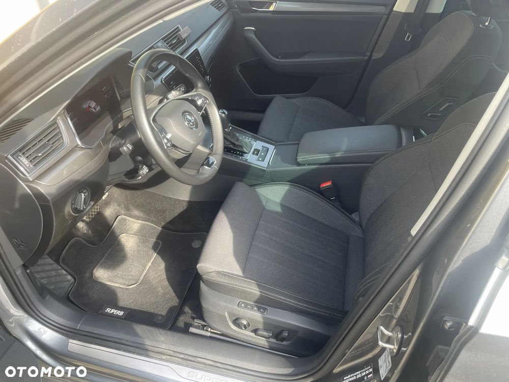 Skoda Superb 2.0 TDI SCR Style DSG - 5