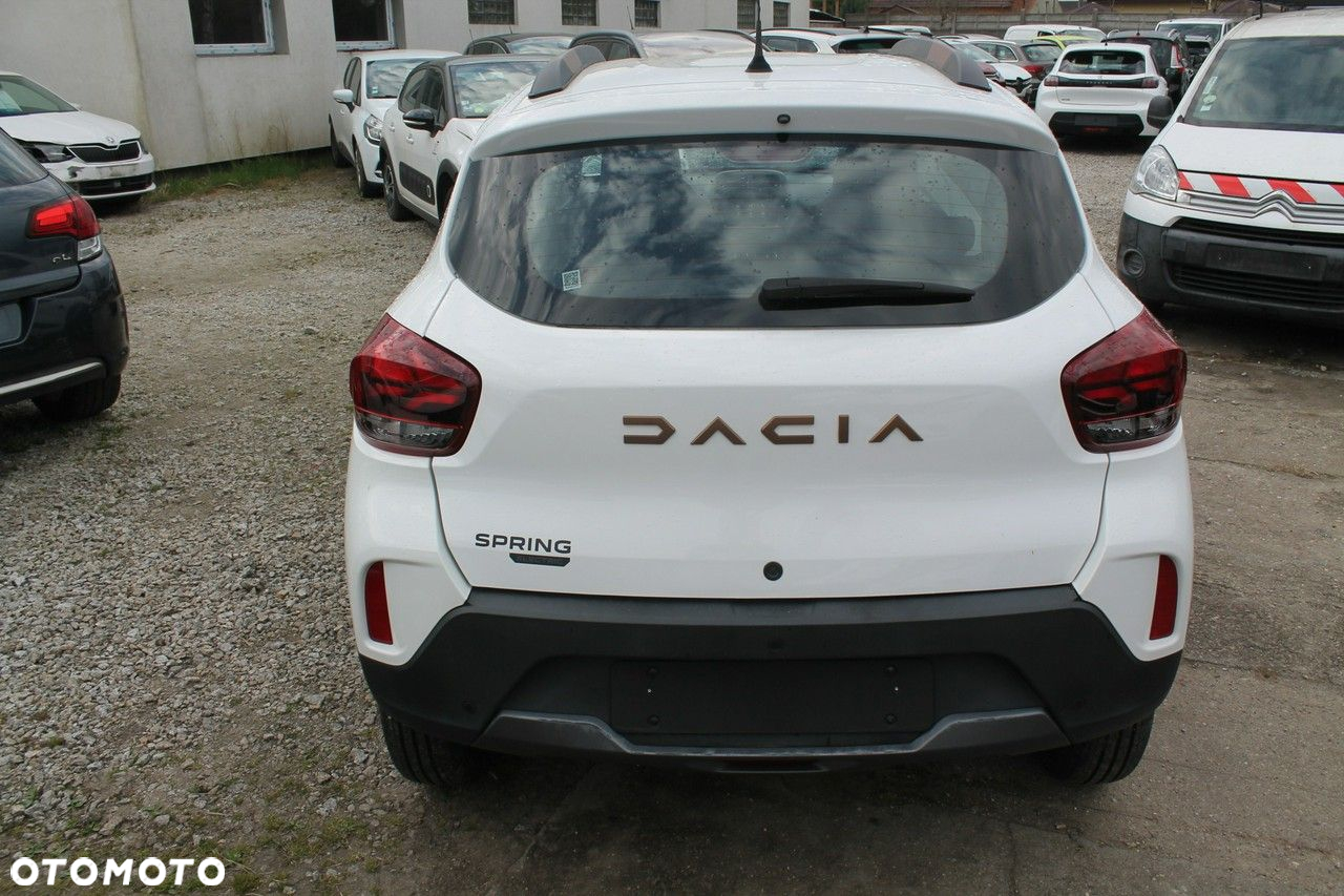 Dacia Spring - 6