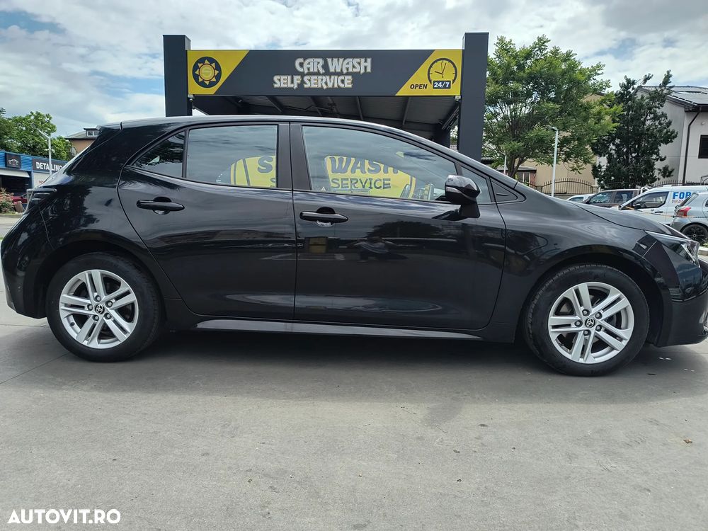Toyota Corolla 1.8 Business Edition - 1