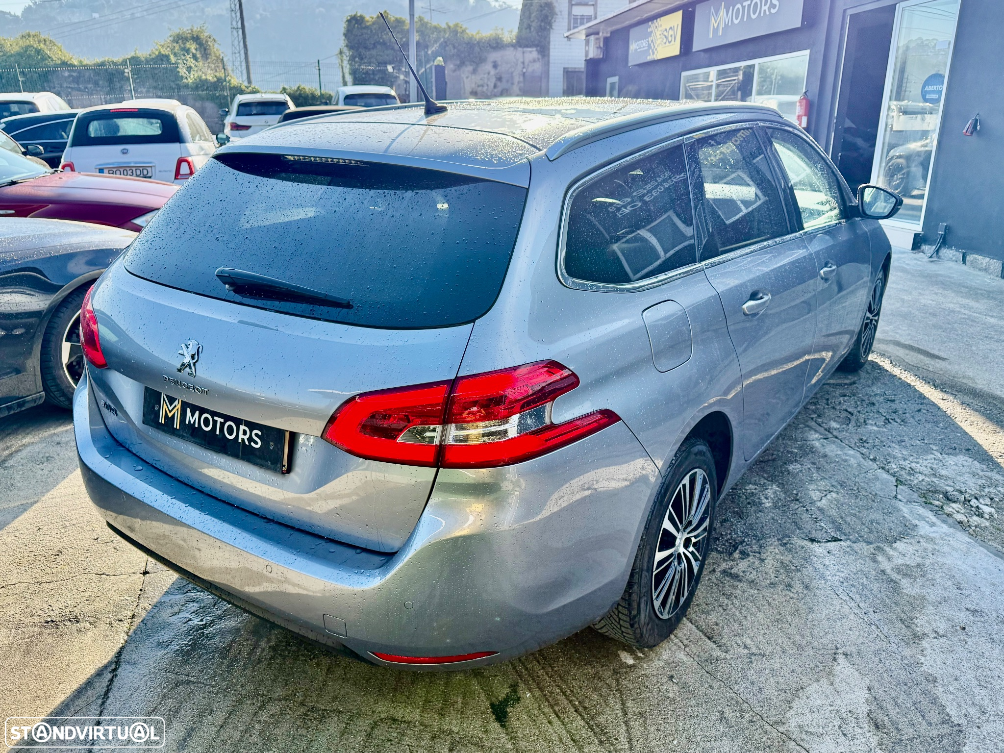 Peugeot 308 1.2 PureTech Allure Full LED - 42