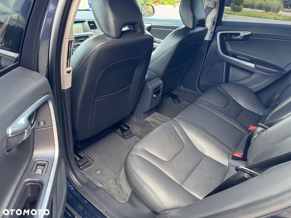 Volvo S60 D4 Geartronic Summum - 14
