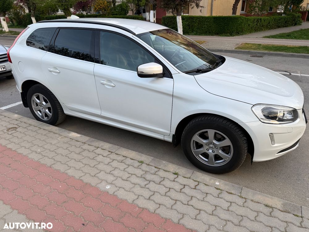 Volvo XC 60 D4 VEA Start-Stop R-Design - 2