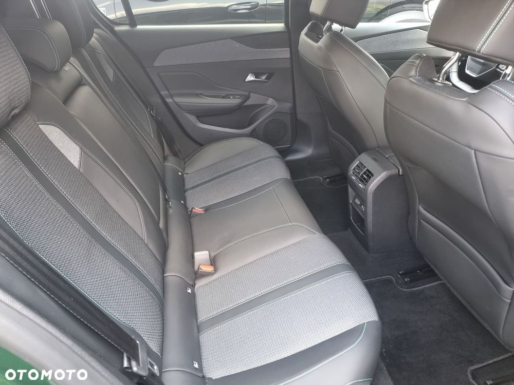 Peugeot 308 1.2 PureTech Allure S&S - 20