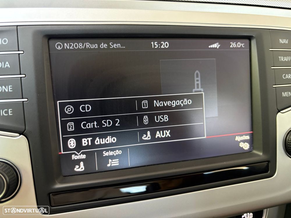 VW Passat Variant 2.0 TDI Confortline - 17