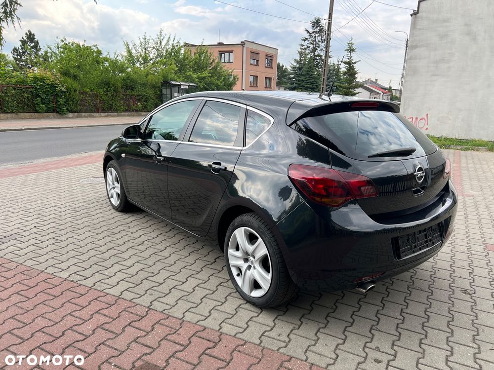 Opel Astra 1.4 Turbo - 2