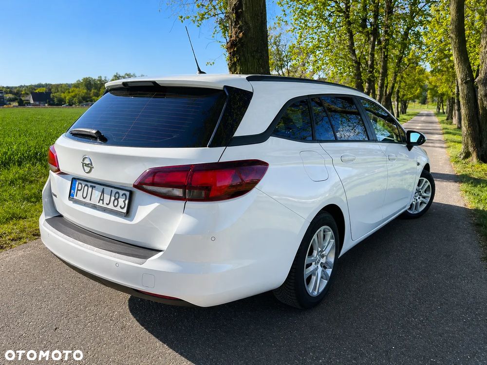 Opel Astra - 4