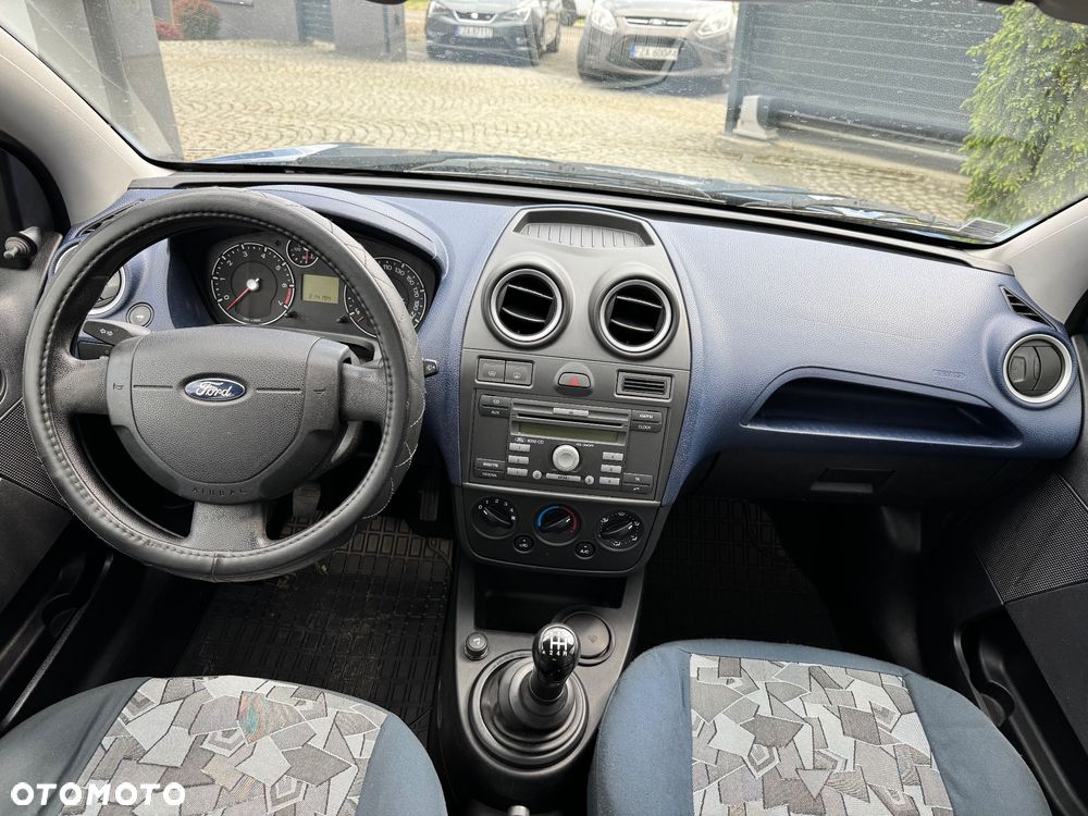 Ford Fiesta - 21
