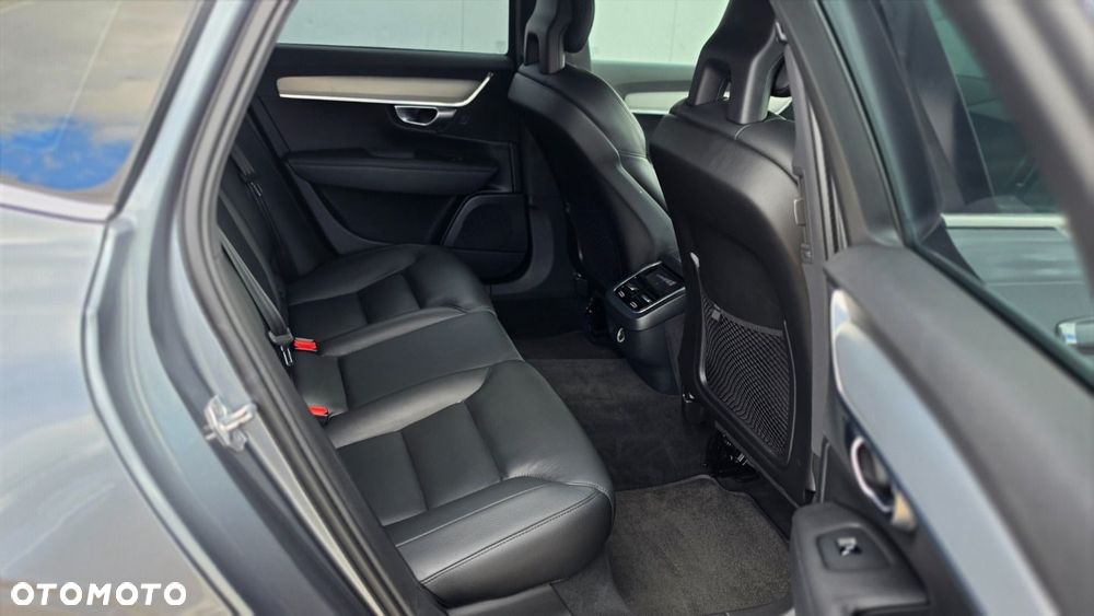 Volvo S90 - 7