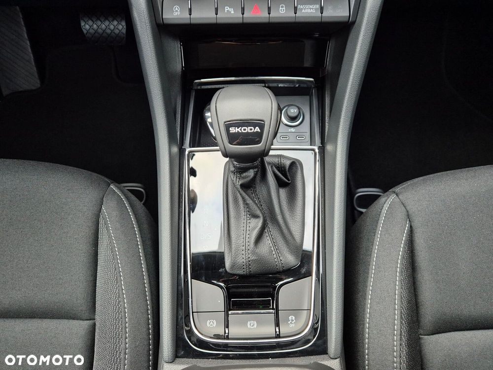 Skoda Karoq 1.5 TSI ACT Selection DSG - 26