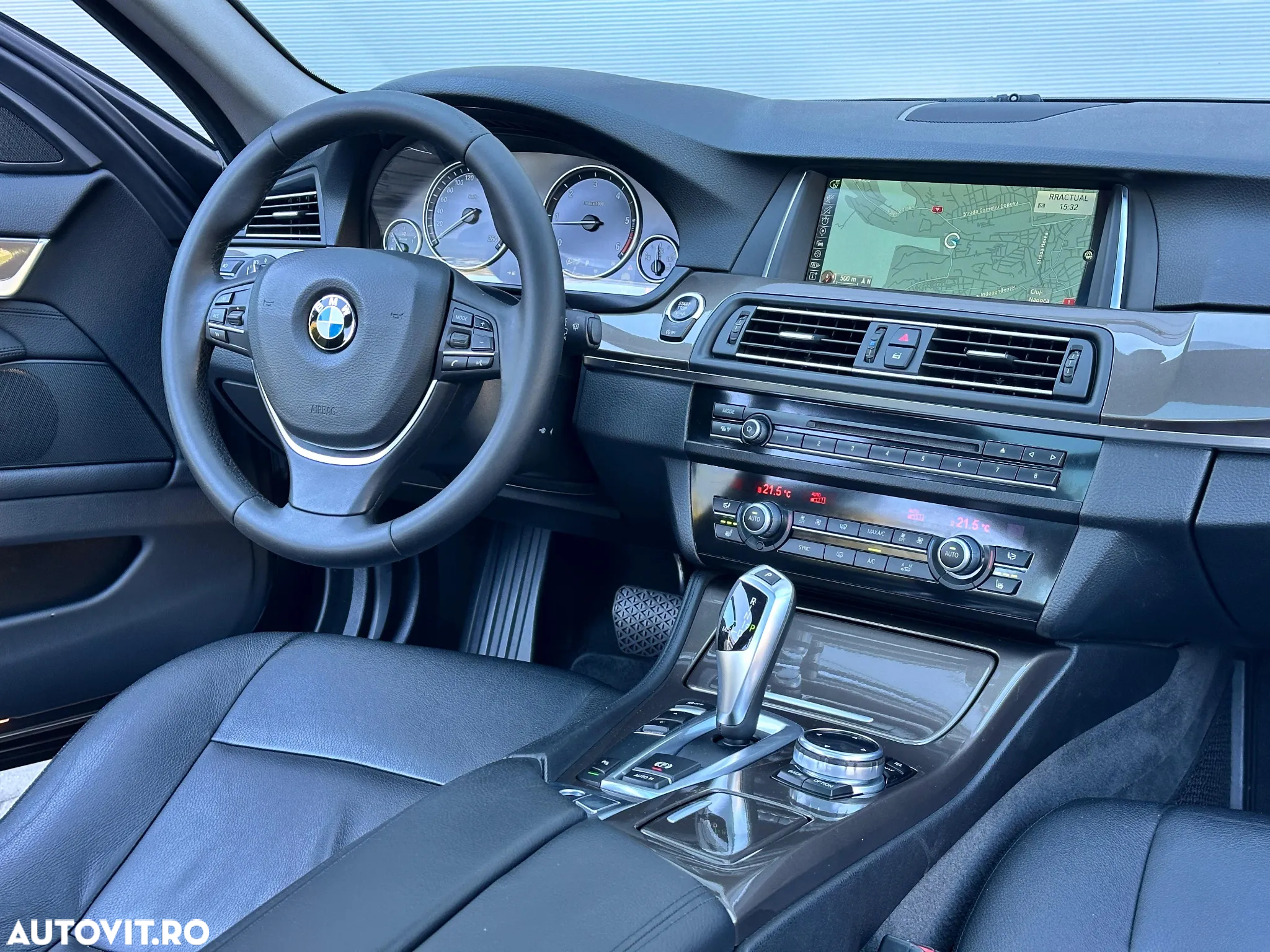 BMW Seria 5 520d Touring Aut. Modern Line - 18