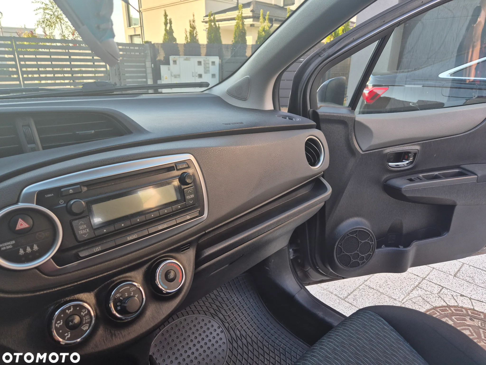 Toyota Yaris 1.0 Entry - 9