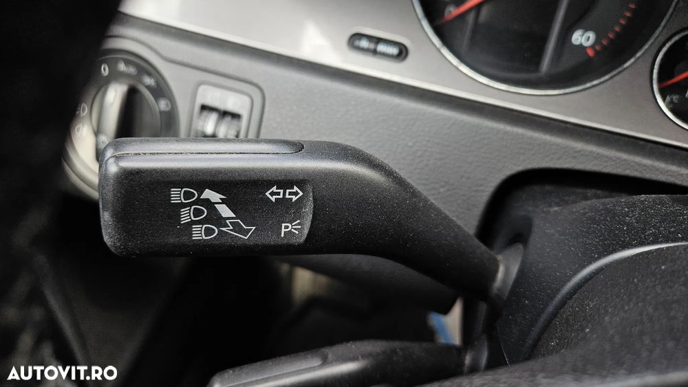 Volkswagen Passat Variant 1.9 TDI DPF BlueMotion - 15